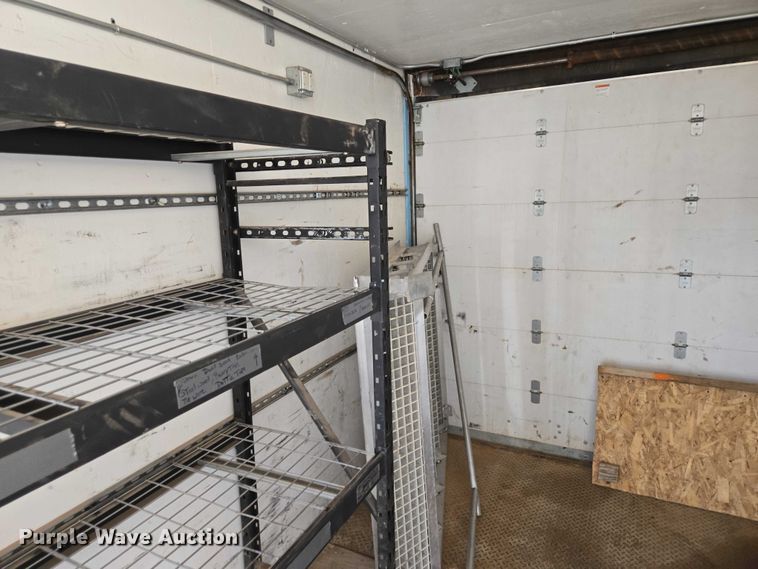 image for item ER1582 1975 American Trailers dry van trailer