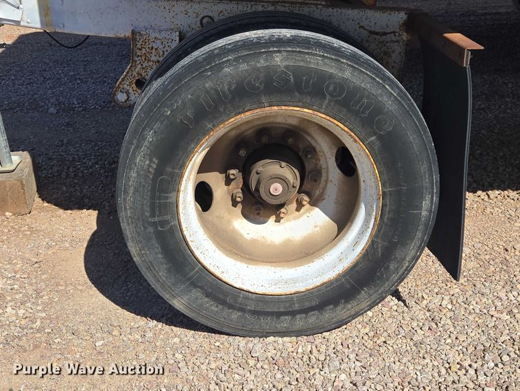 image for item ER1582 1975 American Trailers dry van trailer