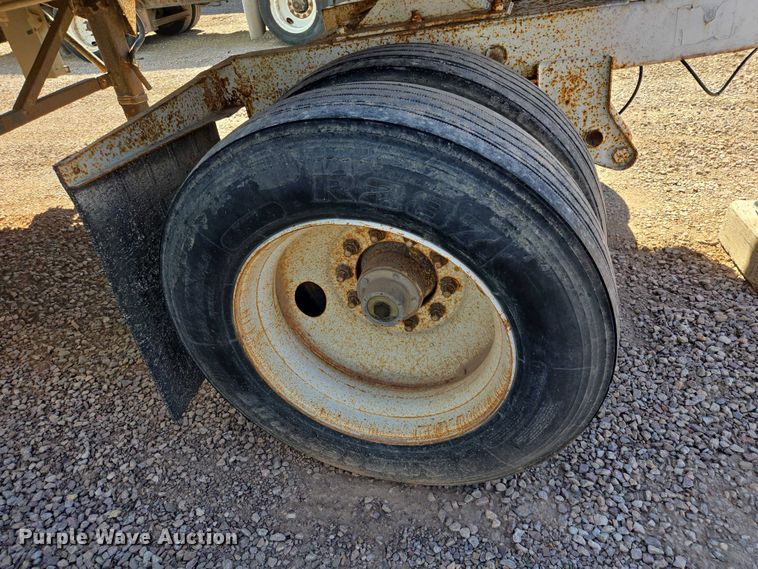 image for item ER1582 1975 American Trailers dry van trailer