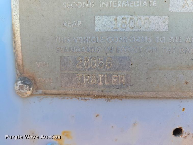 image for item ER1582 1975 American Trailers dry van trailer