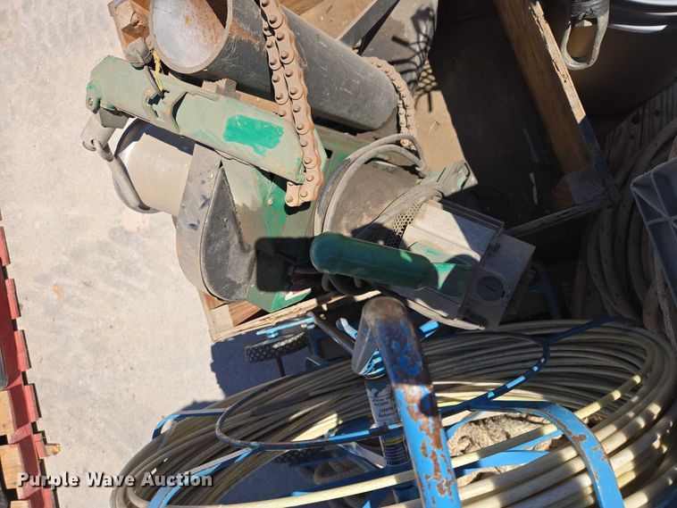 image for item ER1583 Greenlee 6001 cable puller