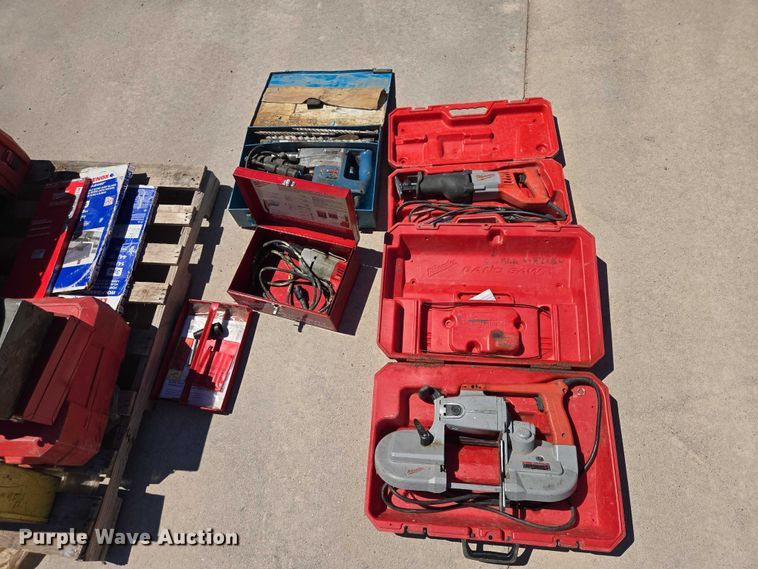 image for item ER1585 Milwaukee Tools
