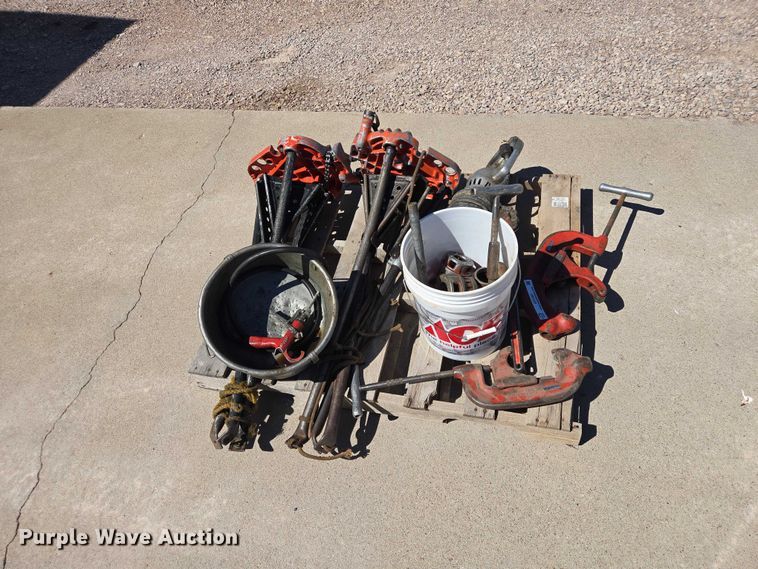 image for item ER1587 Rigid 700 pipe threader