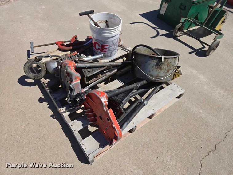 image for item ER1587 Rigid 700 pipe threader