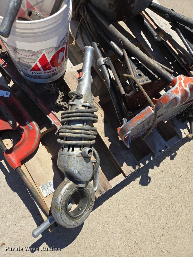 image for item ER1587 Rigid 700 pipe threader