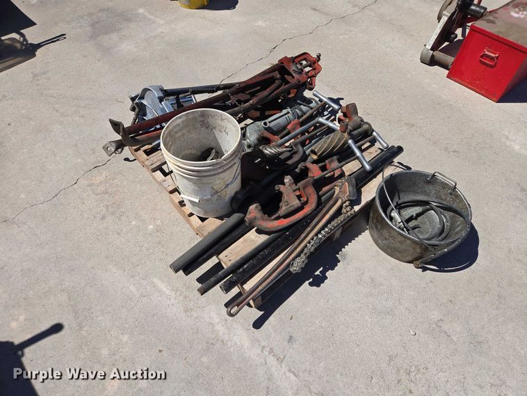 image for item ER1590 Rigid 700 pipe threader