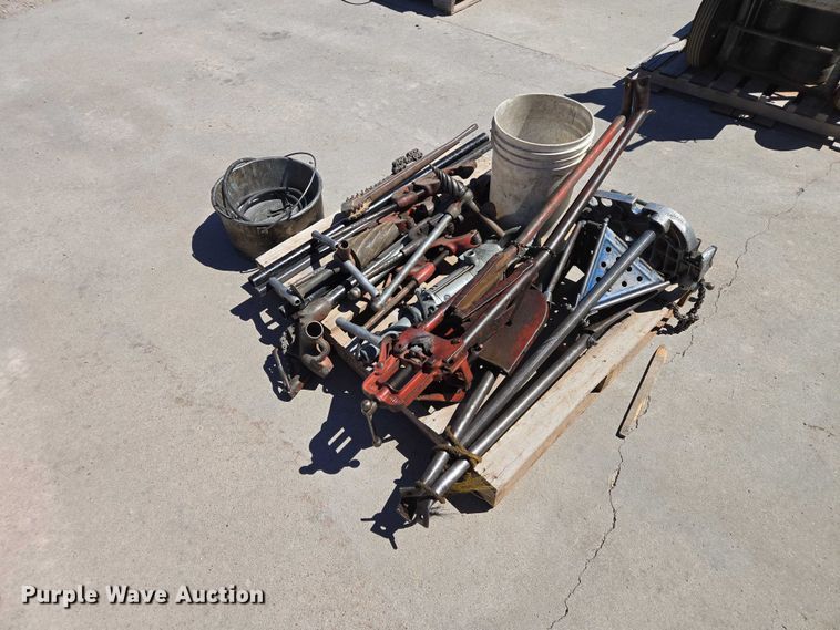 image for item ER1590 Rigid 700 pipe threader