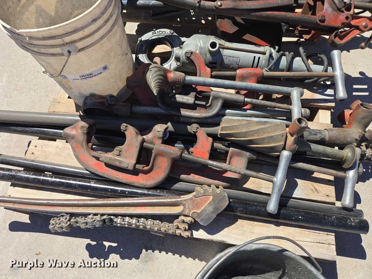image for item ER1590 Rigid 700 pipe threader