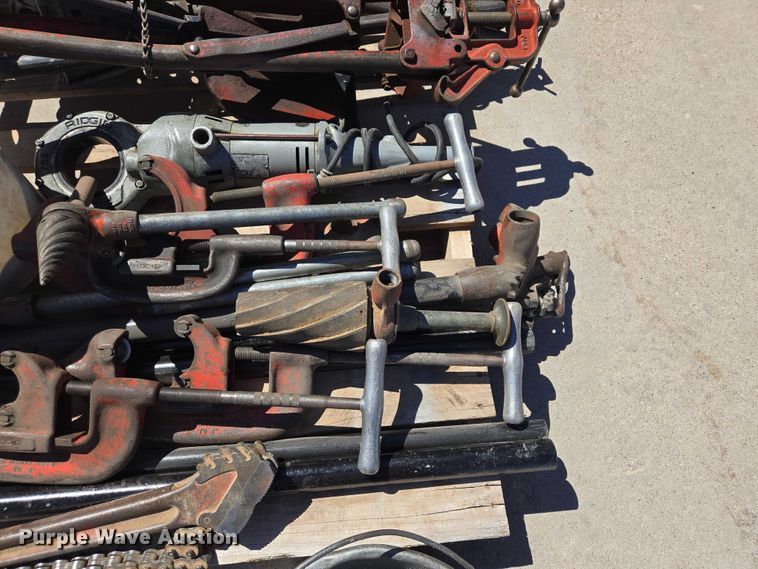 image for item ER1590 Rigid 700 pipe threader
