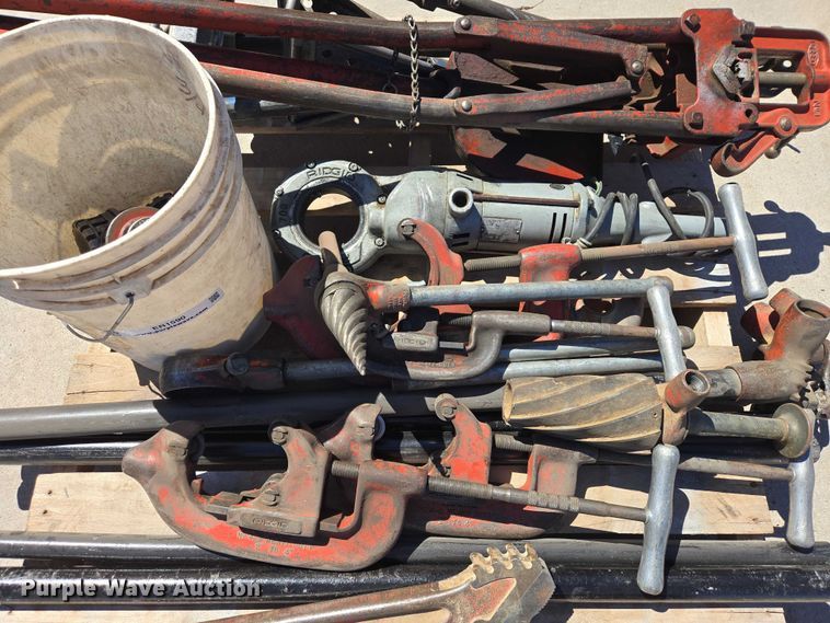 image for item ER1590 Rigid 700 pipe threader