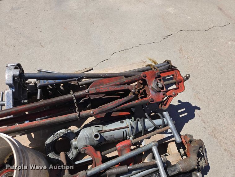 image for item ER1590 Rigid 700 pipe threader