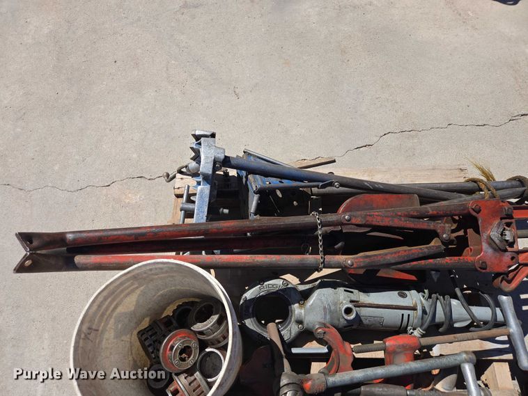 image for item ER1590 Rigid 700 pipe threader