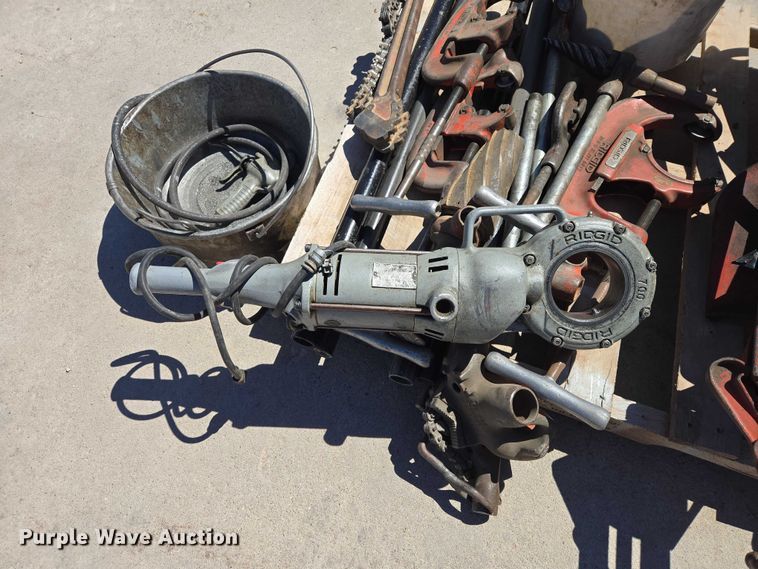 image for item ER1590 Rigid 700 pipe threader