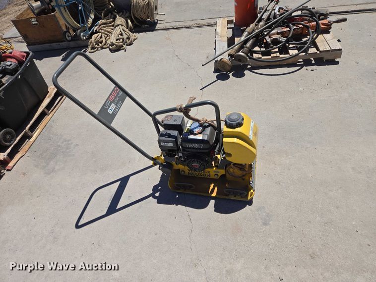 image for item ER1592 2010 Wacker Neuson VP 1550 plate compactor