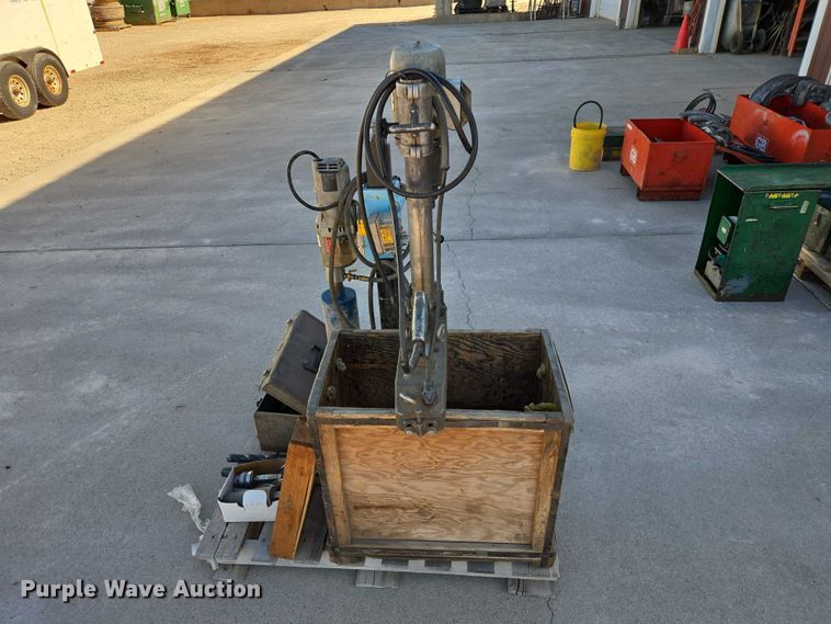 image for item ER1599 Milwaukee Dymodrill drill press