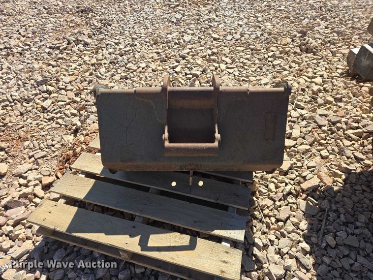 image for item ER1609 Bobcat excavator bucket