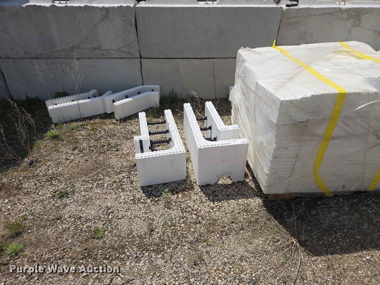 image for item ER1642 Logix concrete forms