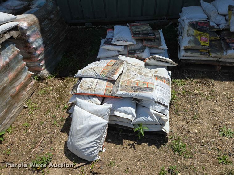 image for item ER1644 (6) pallets of polymeric sand