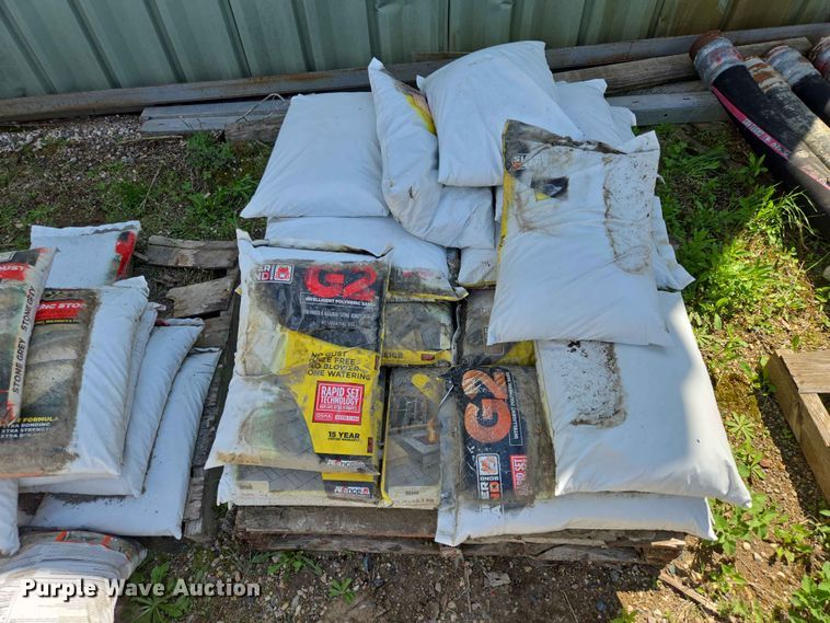 image for item ER1644 (6) pallets of polymeric sand