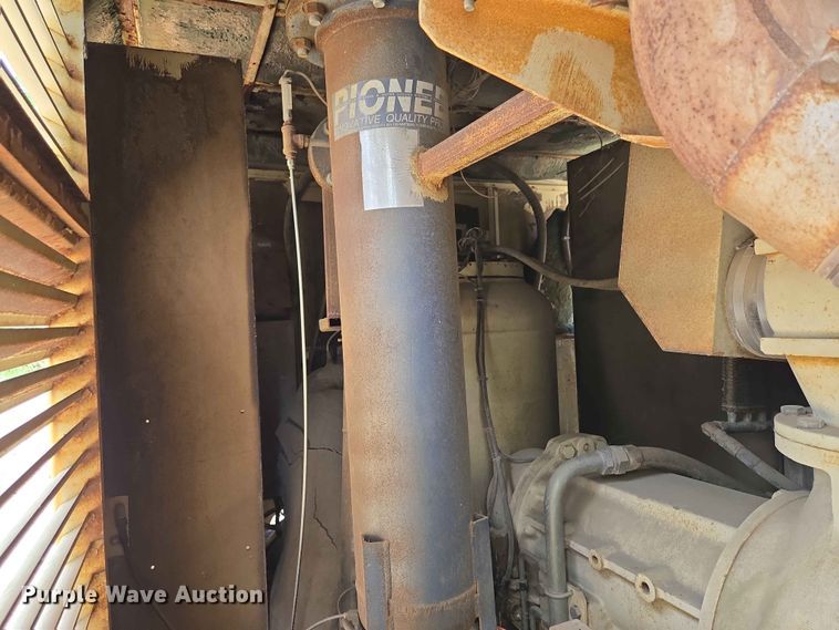 image for item ER1650 Ingersoll Rand 1300 air compressor