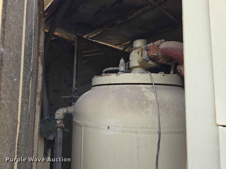 image for item ER1650 Ingersoll Rand 1300 air compressor