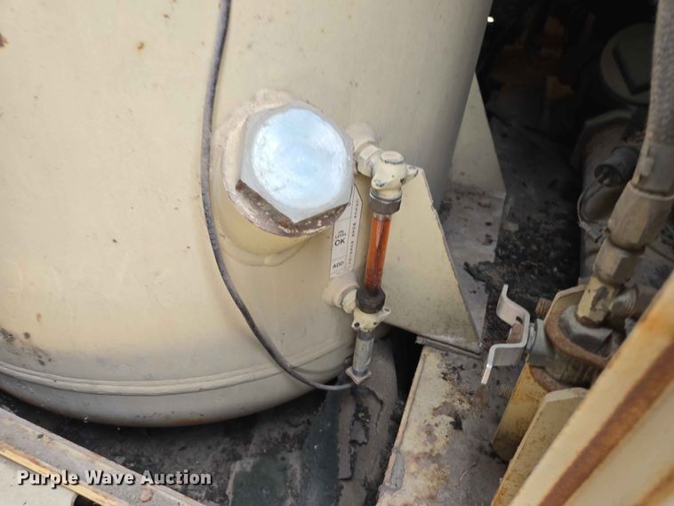 image for item ER1650 Ingersoll Rand 1300 air compressor