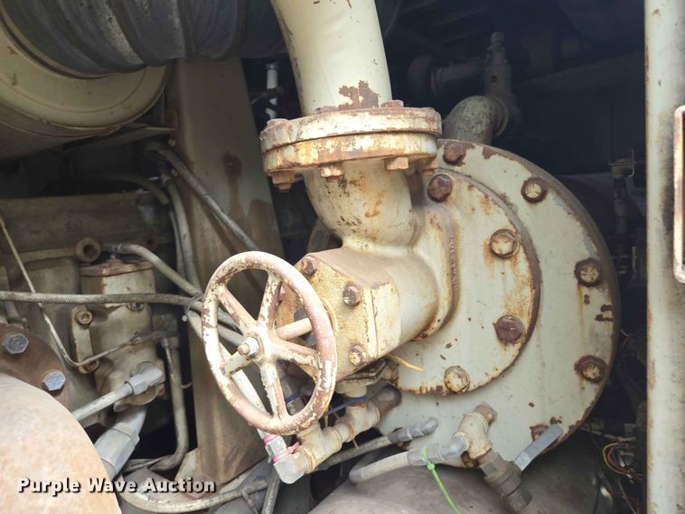 image for item ER1651 Ingersoll Rand 1600 air compressor