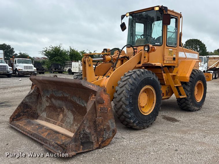 image for item ET2072 Hyundai HL740-3 wheel loader