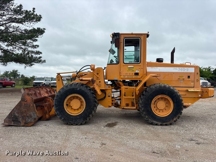 image for item ET2072 Hyundai HL740-3 wheel loader