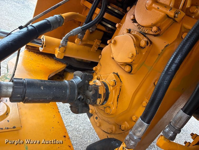 image for item ET2072 Hyundai HL740-3 wheel loader