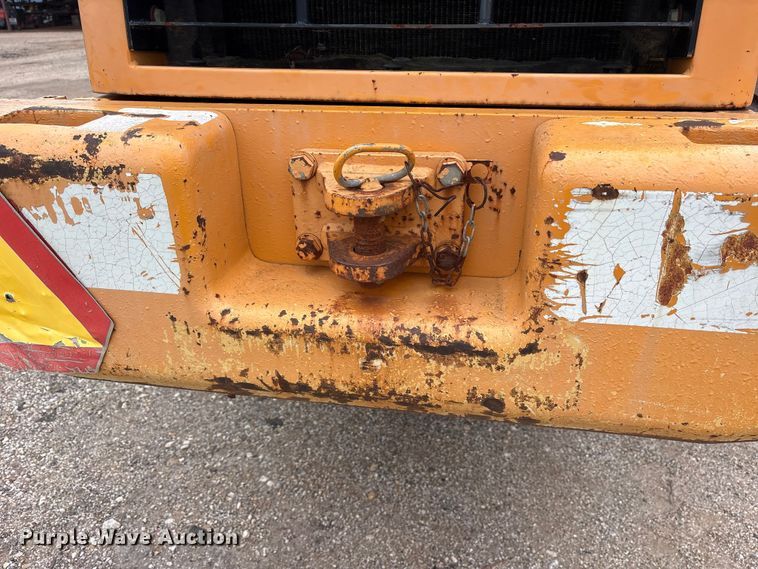 image for item ET2072 Hyundai HL740-3 wheel loader