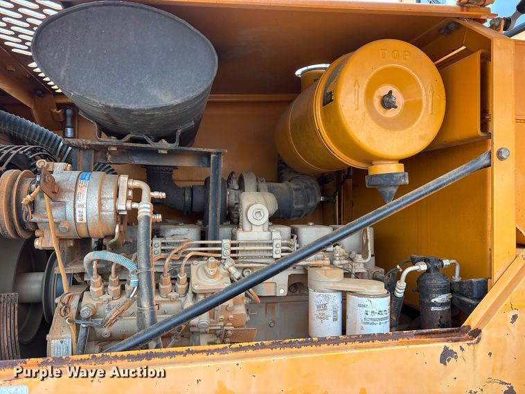 image for item ET2072 Hyundai HL740-3 wheel loader