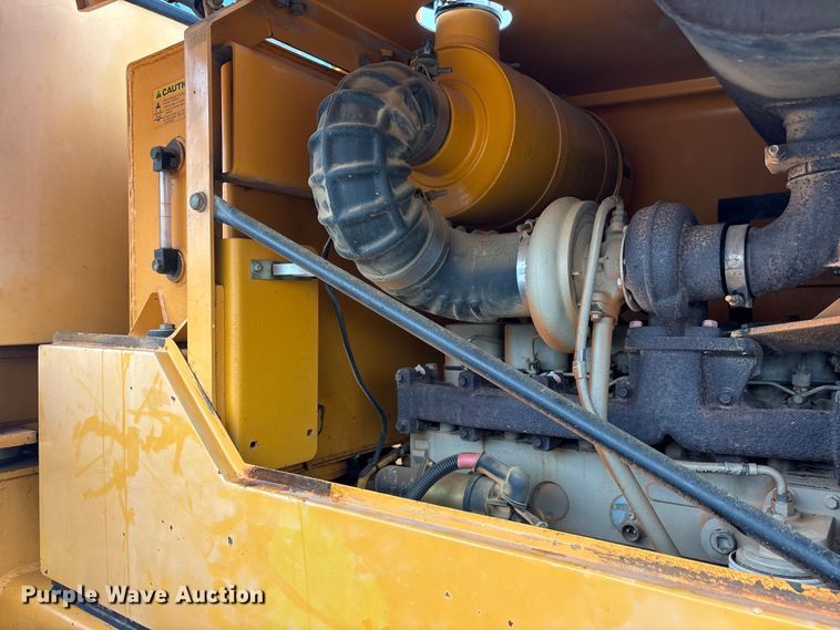 image for item ET2072 Hyundai HL740-3 wheel loader