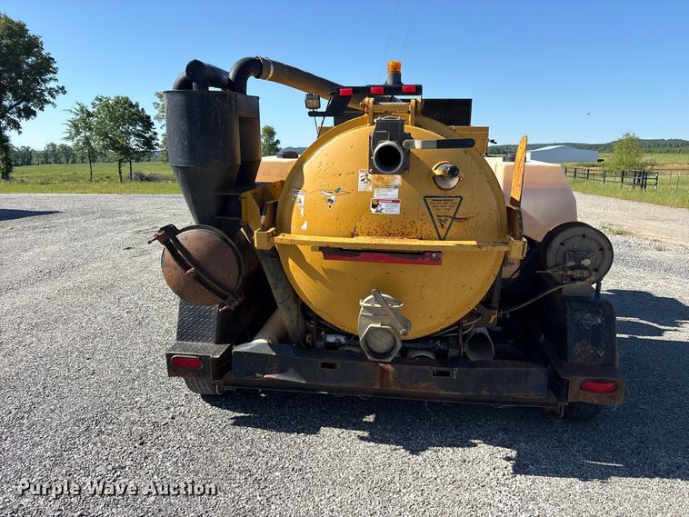 image for item ET2084 2013 Vermeer V500LE HD vacuum excavator