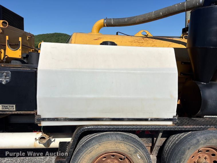 image for item ET2084 2013 Vermeer V500LE HD vacuum excavator