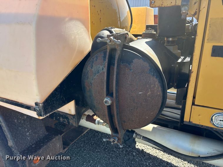 image for item ET2084 2013 Vermeer V500LE HD vacuum excavator