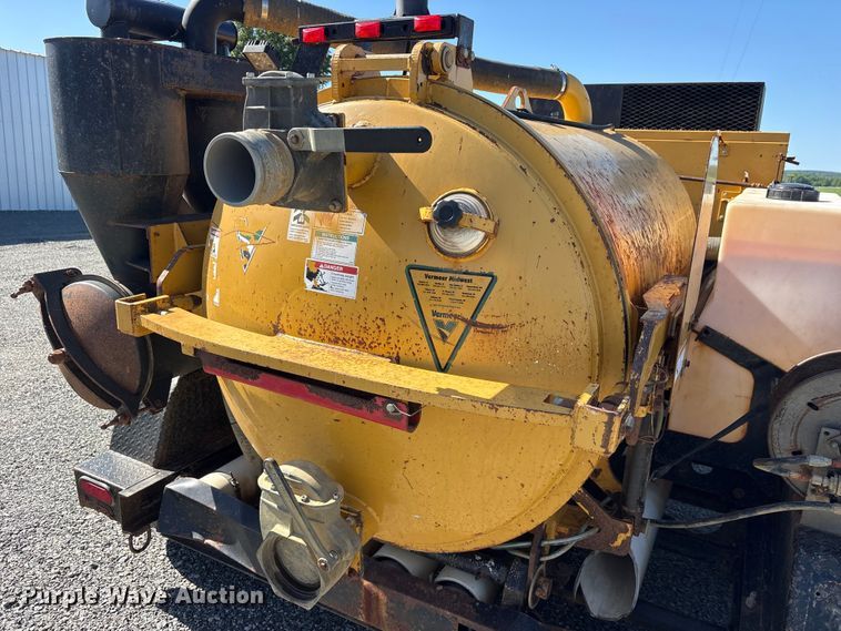 image for item ET2084 2013 Vermeer V500LE HD vacuum excavator
