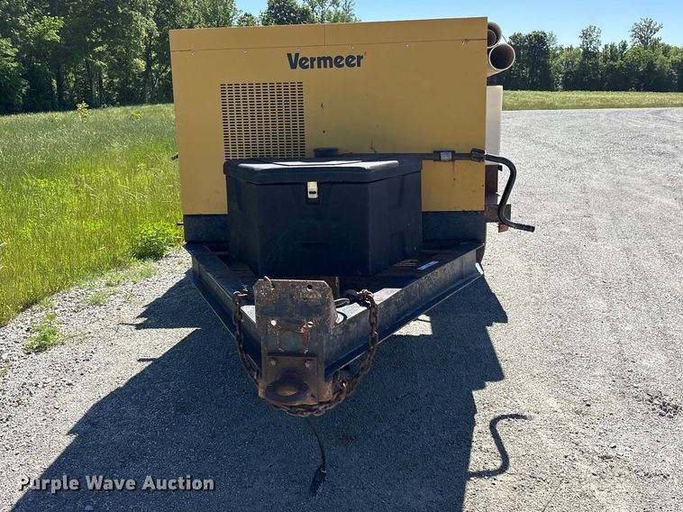 image for item ET2085 2010 Vermeer Vactron LP555SDT vacuum excavator