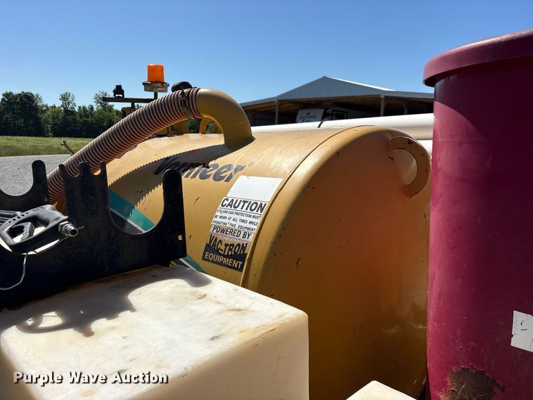 image for item ET2085 2010 Vermeer Vactron LP555SDT vacuum excavator