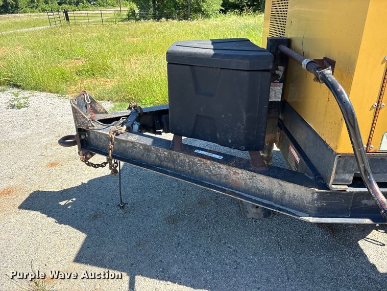 image for item ET2085 2010 Vermeer Vactron LP555SDT vacuum excavator