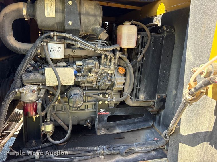 image for item ET2085 2010 Vermeer Vactron LP555SDT vacuum excavator