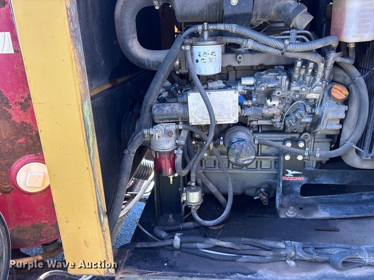 image for item ET2085 2010 Vermeer Vactron LP555SDT vacuum excavator