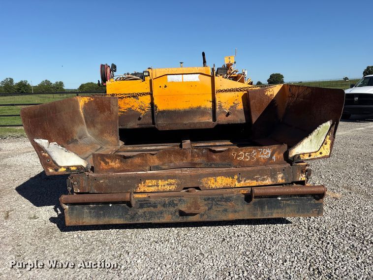 image for item ET2086 2001 LeeBoy L8560T paver