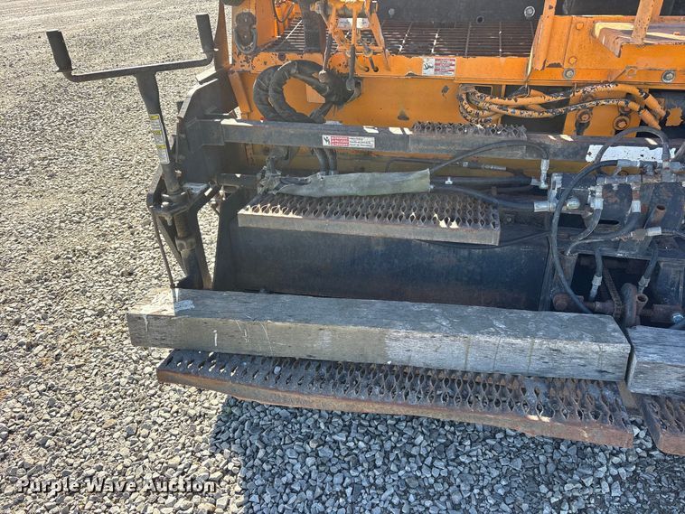 image for item ET2086 2001 LeeBoy L8560T paver
