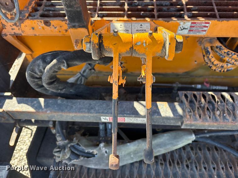 image for item ET2086 2001 LeeBoy L8560T paver