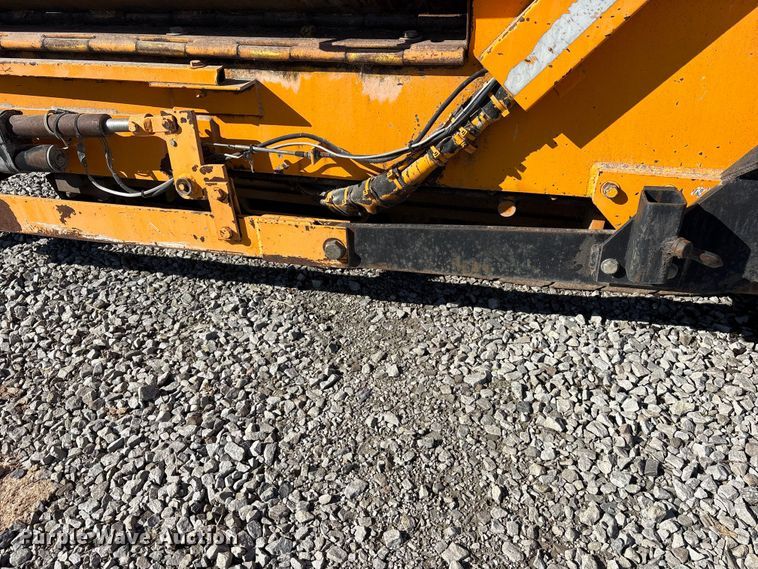 image for item ET2086 2001 LeeBoy L8560T paver