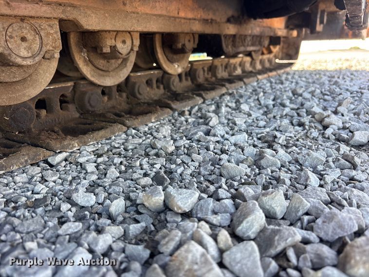 image for item ET2086 2001 LeeBoy L8560T paver