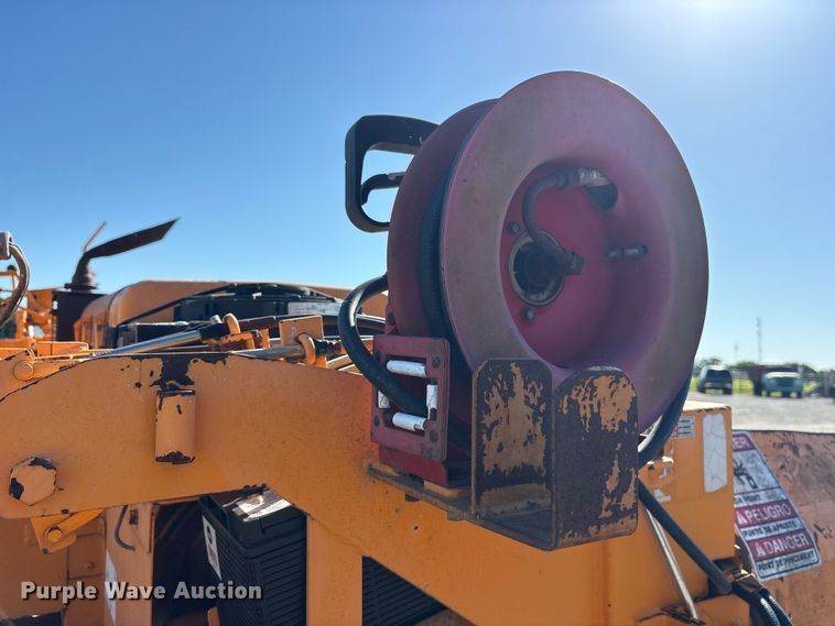 image for item ET2086 2001 LeeBoy L8560T paver