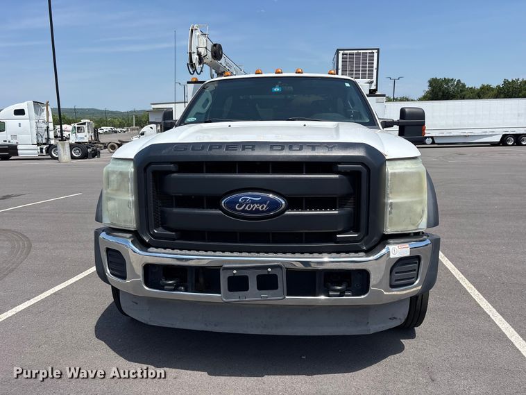 image for item ET2091 2013 Ford F550 Super Duty utility / service truck