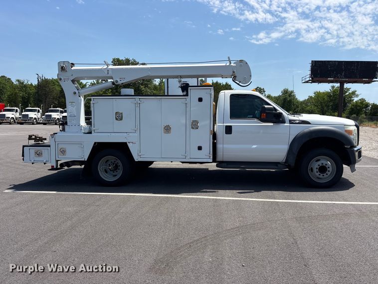 image for item ET2091 2013 Ford F550 Super Duty utility / service truck